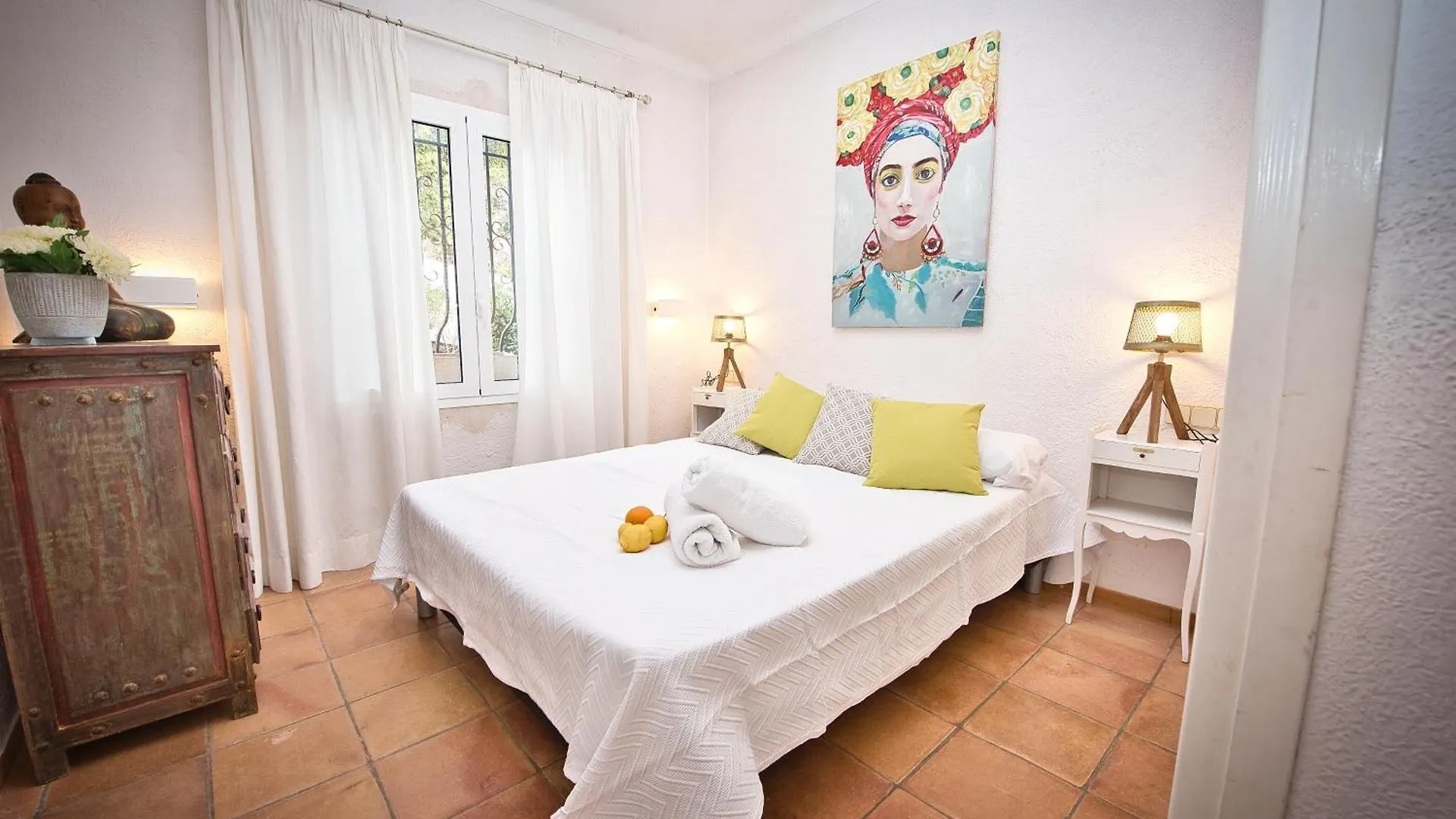 Villa Can Gavarres Bell-Lloc  İspanya